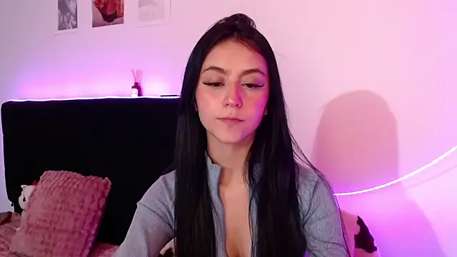 Snapshot of Coralinnee_ chatting on March 20, 4:40 am Coralinnee online show from March 20, 4:40 am