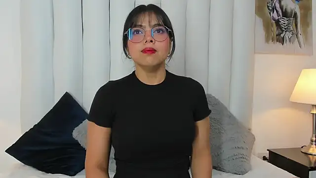 Snapshot of Violet_queen20 chatting on March 31, 1:55 pm Violet queen20 online show from March 31, 1:55 pm