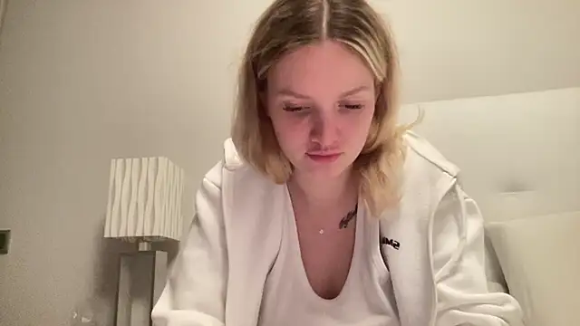mariemelissah online show from December 15, 4:59 pm