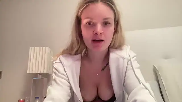 mariemelissah online show from December 22, 10:28 am