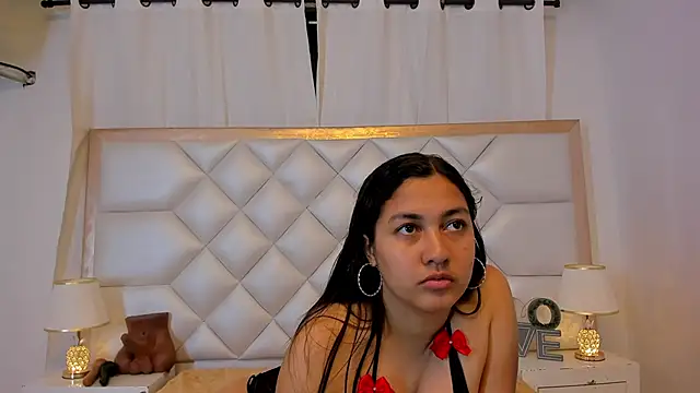 brittany069 online show from September 22, 4:31 pm