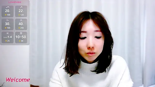 Snapshot of Love_me_Eri_ chatting on March 10, 7:53 am Love me Eri online show from March 10, 7:53 am