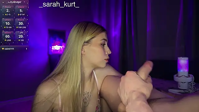 Snapshot of sarah_kurt chatting on November 22, 8:19 pm sarah kurt online show from November 22, 8:19 pm