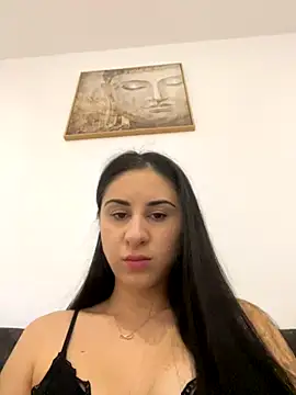 Snapshot of JenniferEdith chatting on December 3, 7:21 am JenniferEdith online show from December 3, 7:21 am