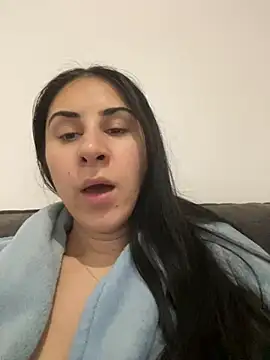 Snapshot of JenniferEdith chatting on January 10, 3:27 pm JenniferEdith online show from January 10, 3:27 pm