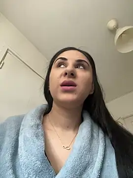 Snapshot of JenniferEdith chatting on February 20, 8:17 am JenniferEdith online show from February 20, 8:17 am