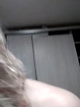 Linda Gregory online show from October 4, 10:19 pm