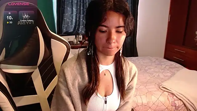 alice middlee online show from May 19, 3:40 pm