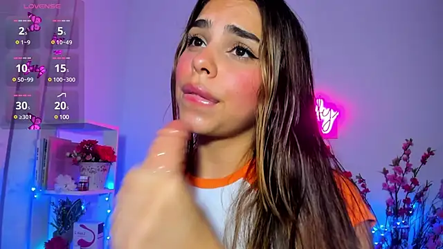 Snapshot of crisbell_lopez chatting on January 19, 12:38 am crisbell lopez online show from January 19, 12:38 am