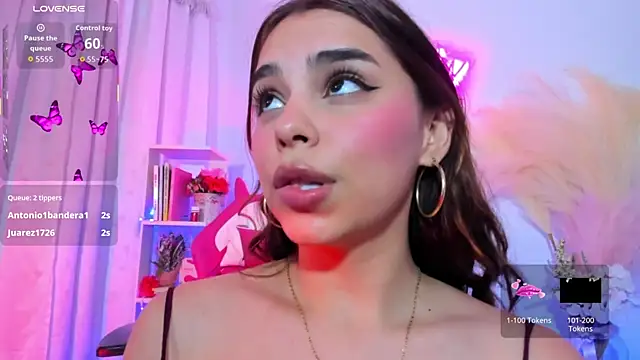 Snapshot of crisbell_lopez chatting on October 13, 12:54 am crisbell lopez online show from October 13, 12:54 am