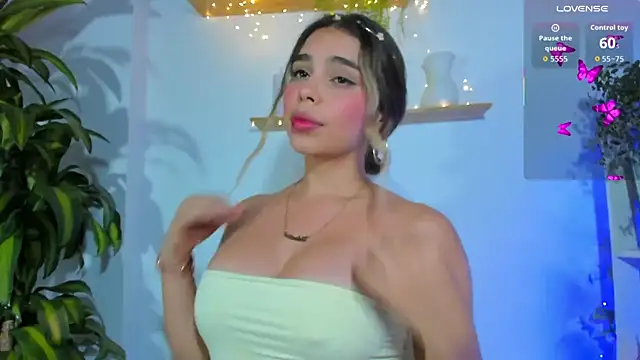 crisbell lopez online show from April 2, 2:31 am