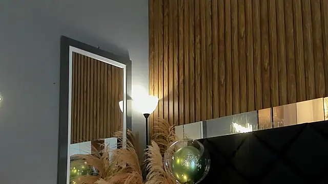 Zoevegass online show from January 17, 5:30 pm