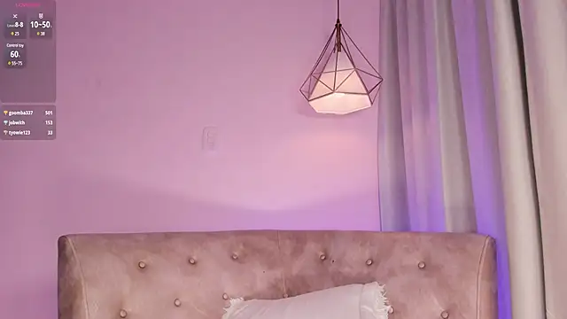 Jiggly   online show from December 5, 6:32 am