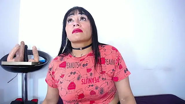 Snapshot of luna_sofia69 chatting on February 19, 1:50 pm luna sofia69 online show from February 19, 1:50 pm