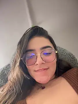 Lia flowers online show from March 22, 1:11 am