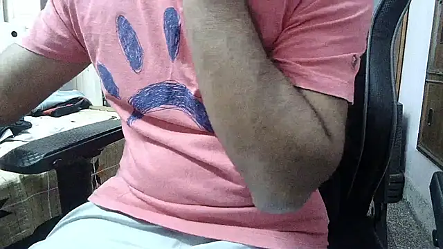 Snapshot of insanefreak69 chatting on January 25, 4:24 pm insanefreak69 online show from January 25, 4:24 pm