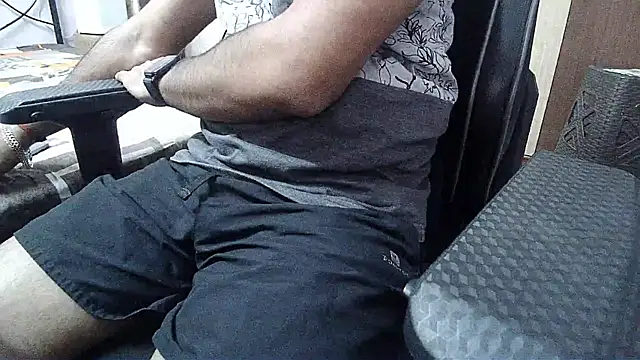 Snapshot of insanefreak69 chatting on January 28, 9:30 am insanefreak69 online show from January 28, 9:30 am