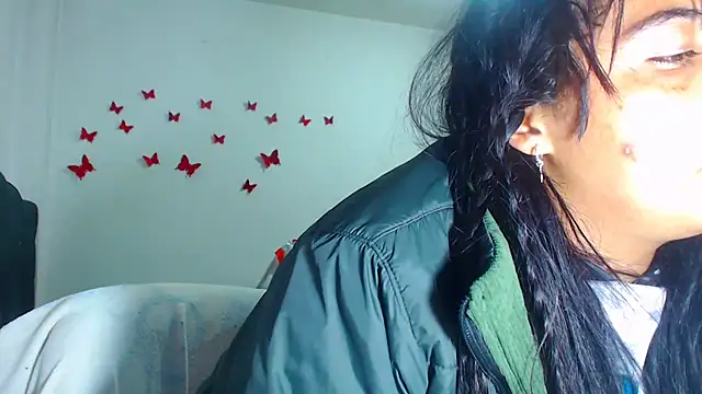 AmaraRoberts420 online show from October 28, 12:47 am