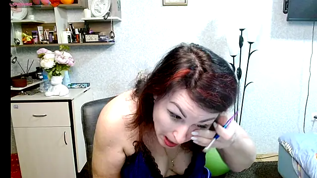 Snapshot of BeatriksS chatting on February 23, 4:59 pm BeatriksS online show from February 23, 4:59 pm