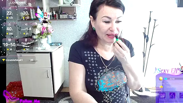 Snapshot of BeatriksS chatting on March 8, 9:24 am BeatriksS online show from March 8, 9:24 am