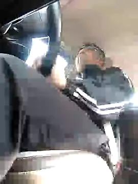 Snapshot of Dick_6inches chatting on January 30, 5:52 am Dick 6inches online show from January 30, 5:52 am