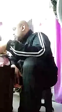 Snapshot of Dick_6inches chatting on February 14, 7:59 am Dick 6inches online show from February 14, 7:59 am