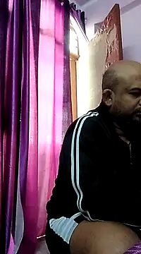 Snapshot of Dick_6inches chatting on March 1, 9:29 am Dick 6inches online show from March 1, 9:29 am