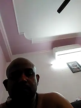 Snapshot of Dick_6inches chatting on March 3, 6:26 am Dick 6inches online show from March 3, 6:26 am