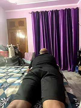 Snapshot of Dick_6inches chatting on October 2, 1:07 pm Dick 6inches online show from October 2, 1:07 pm