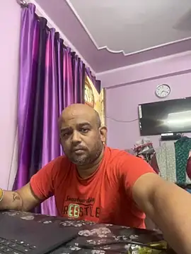 Snapshot of Dick_6inches chatting on October 9, 1:47 am Dick 6inches online show from October 9, 1:47 am