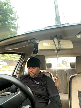 Snapshot of Dick_6inches chatting on October 27, 2:04 am Dick 6inches online show from October 27, 2:04 am