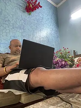 Dick 6inches online show from February 28, 3:18 am