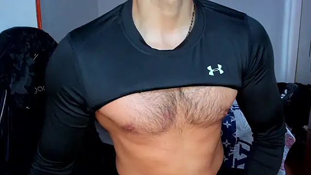 Snapshot of Tommy_Bred chatting on September 18, 5:15 pm Tommy Bred online show from September 18, 5:15 pm