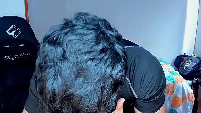 Tommy Bred online show from February 5, 6:45 pm