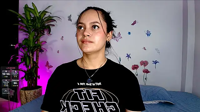 Snapshot of VICTORIABLACK_@xh chatting on March 3, 9:04 am VICTORIABLACK xh online show from March 3, 9:04 am