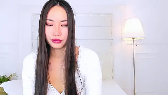 NaomiYuu online show from December 21, 2:51 am