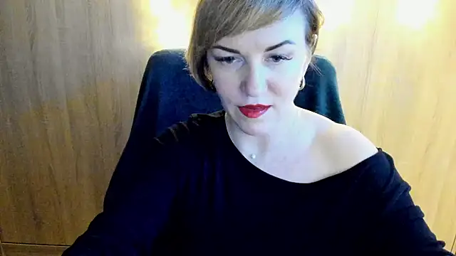 Snapshot of feliziaDesire chatting on December 17, 5:36 pm feliziaDesire online show from December 17, 5:36 pm