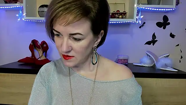 Snapshot of feliziaDesire chatting on February 11, 1:41 pm feliziaDesire online show from February 11, 1:41 pm