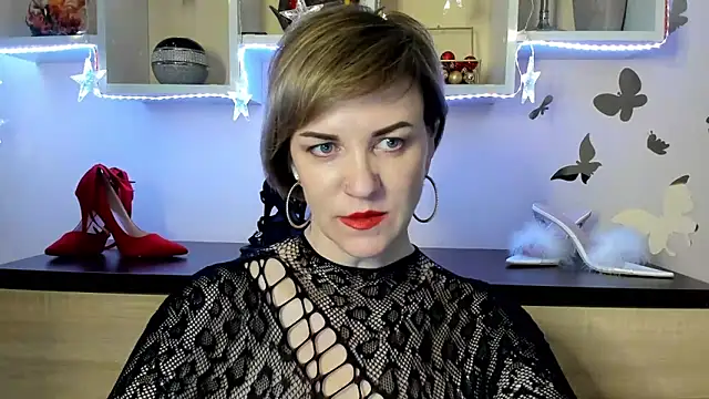 Snapshot of feliziaDesire chatting on February 27, 3:05 pm feliziaDesire online show from February 27, 3:05 pm
