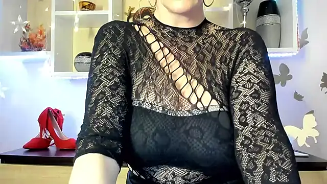 Snapshot of feliziaDesire chatting on February 27, 6:09 pm feliziaDesire online show from February 27, 6:09 pm