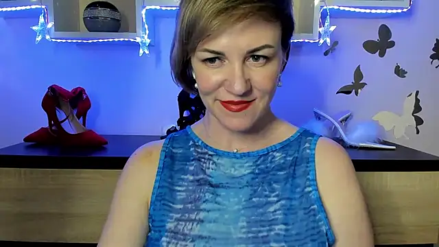 Snapshot of feliziaDesire chatting on March 12, 9:13 pm feliziaDesire online show from March 12, 9:13 pm