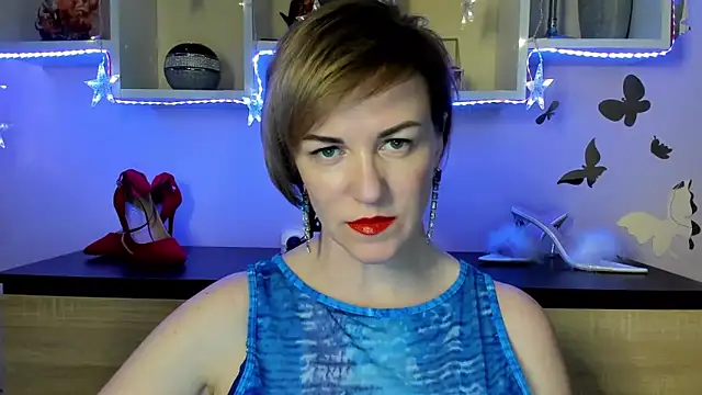 Snapshot of feliziaDesire chatting on March 18, 6:37 pm feliziaDesire online show from March 18, 6:37 pm