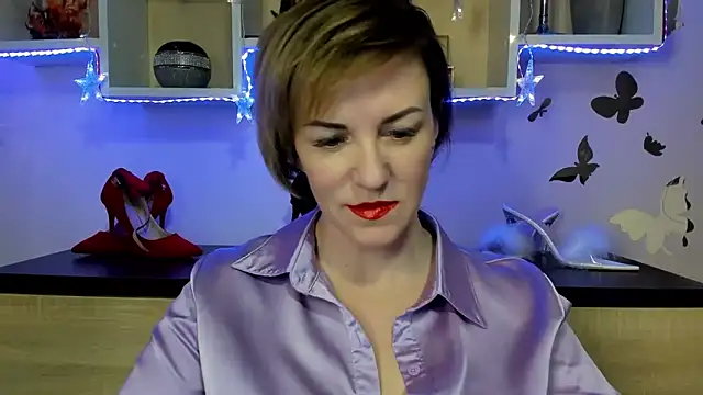 Snapshot of feliziaDesire chatting on March 19, 1:40 pm feliziaDesire online show from March 19, 1:40 pm