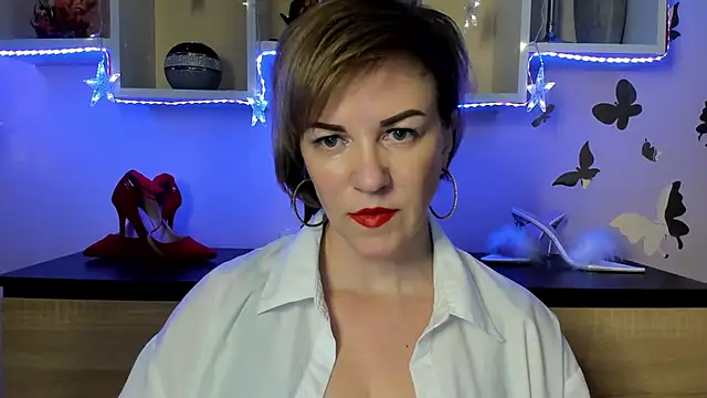 Snapshot of feliziaDesire chatting on March 21, 5:32 am feliziaDesire online show from March 21, 5:32 am
