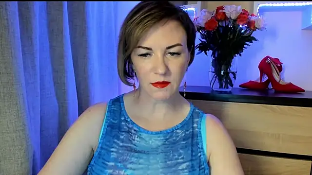 Snapshot of feliziaDesire chatting on September 10, 12:49 pm feliziaDesire online show from September 10, 12:49 pm