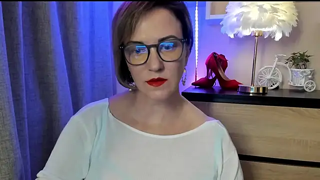 feliziaDesire online show from October 6, 1:08 pm