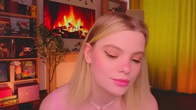 Hottie Jane online show from May 10, 10:42 am
