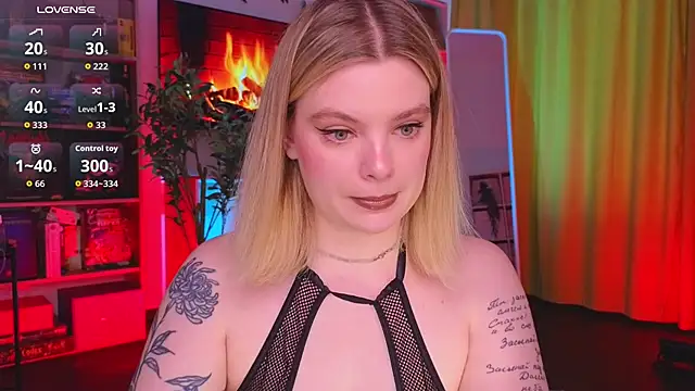 Hottie Jane online show from May 23, 4:00 pm
