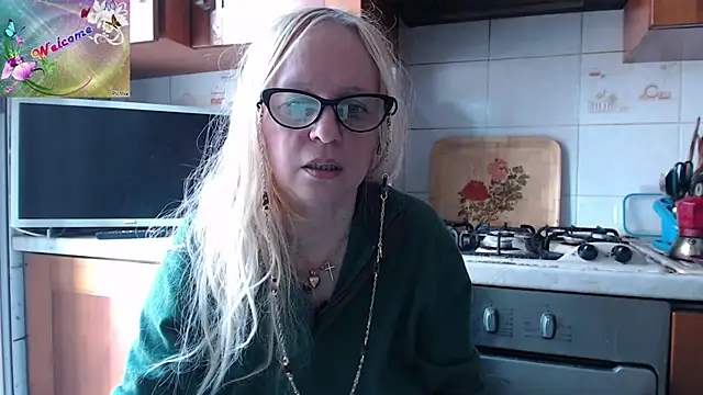 Snapshot of martachatte chatting on September 24, 7:33 am martachatte online show from September 24, 7:33 am