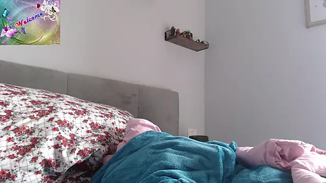 Snapshot of martachatte chatting on October 23, 8:46 am martachatte online show from October 23, 8:46 am